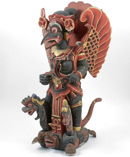 Statui ciudate cu demonul Anguiped (4)