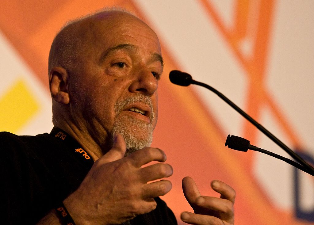 Paulo Coelho. Autor nrkbeta, sursă Paulo Coelho, Wikipedia.